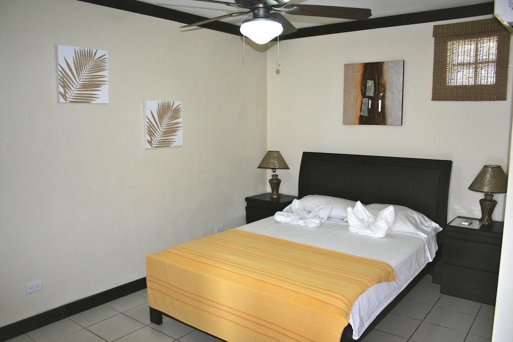 Tuanis Aparthotel Jaco Room photo