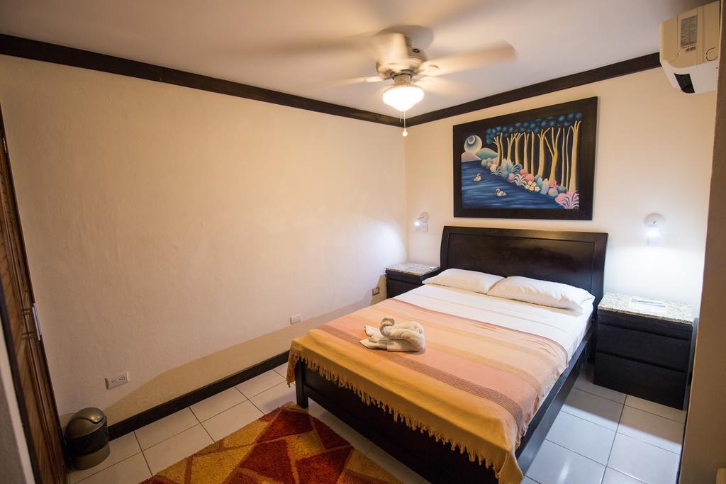 Tuanis Aparthotel Jaco Exterior photo